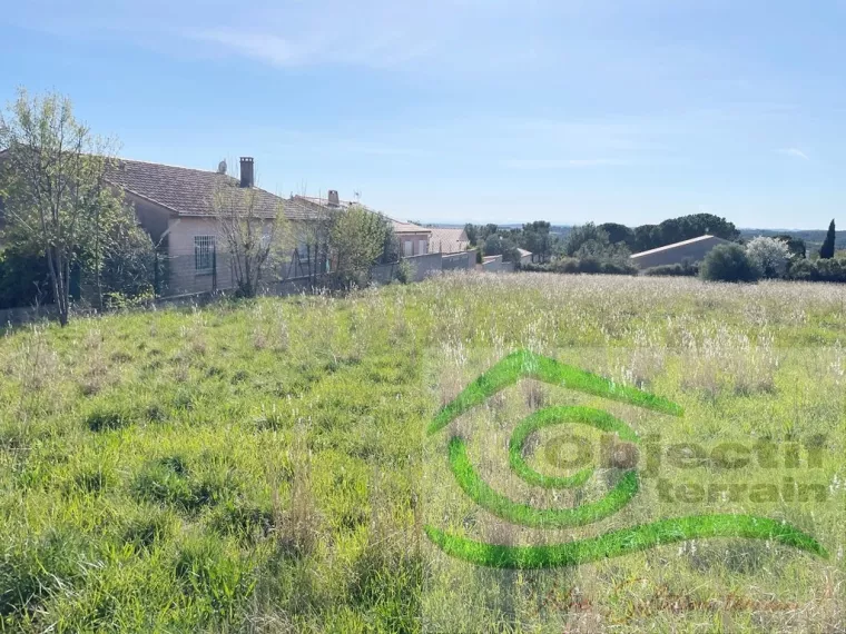 OPPORTUNITE RARE - 414M2 - PETIT LOTISSEMENT - VUE DEGAGEE - AU CALME 