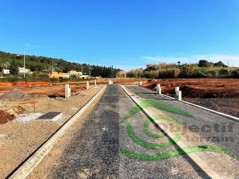 PROCHE CAP AGDE
TERRAIN DE 490M2 - PRET A CONSTRUIRE 