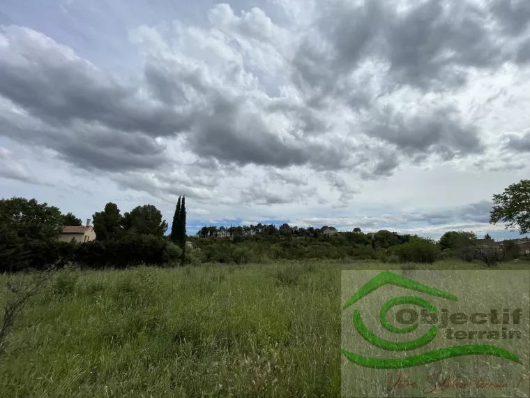 CHARMANT TERRAIN DE 312M2 - LOTISSEMENT INTIMISTE - AU CALME - PROCHE DE LA NATURE  