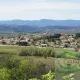 TERRAIN 650M2-CENTRE VILLAGE-PLAT